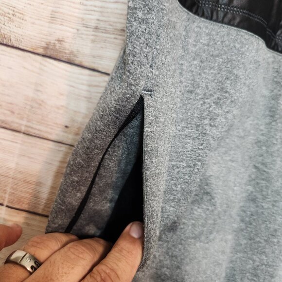 Adidas Golf Mens Puffer Vest Size S Black Gray 1/2 Zip Sleeveless Jacket Pockets - Picture 7 of 16